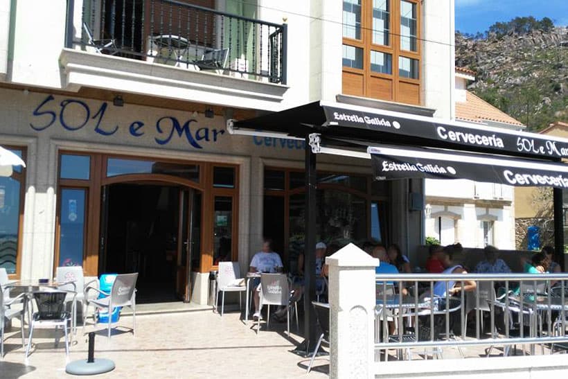 Tomar una cerveza en Carnota