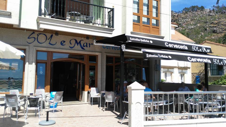 Comer frente al mar en A Costa da Morte